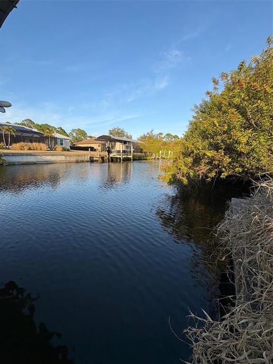 待售: $85,000 (0.23 acres)