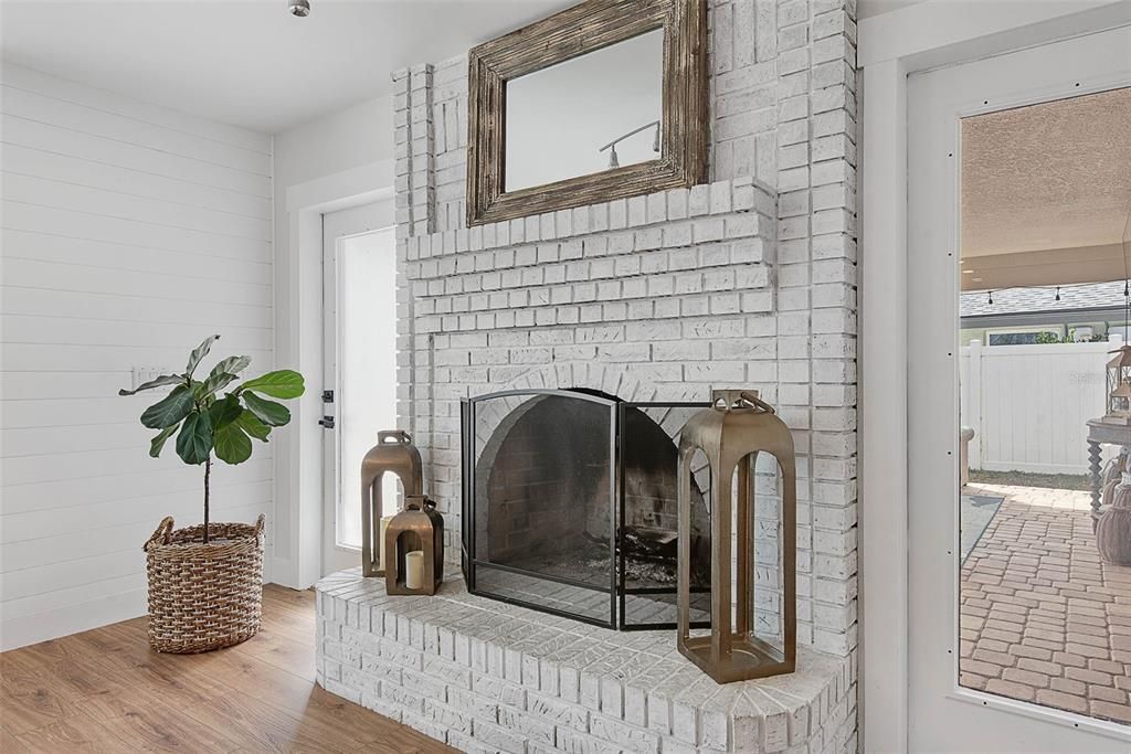 Active With Contract: $799,900 (4 beds, 3 baths, 2984 Square Feet)