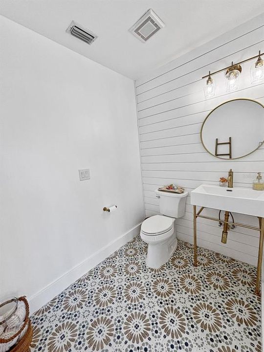 Active With Contract: $799,900 (4 beds, 3 baths, 2984 Square Feet)