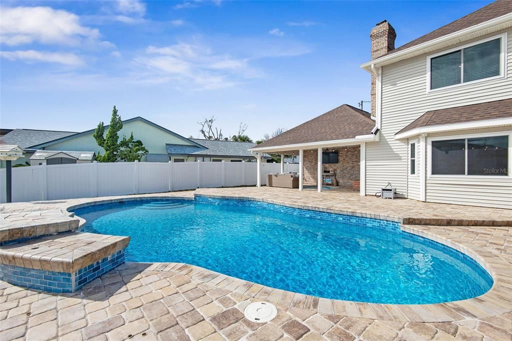Active With Contract: $799,900 (4 beds, 3 baths, 2984 Square Feet)