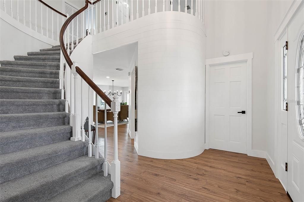 Active With Contract: $799,900 (4 beds, 3 baths, 2984 Square Feet)