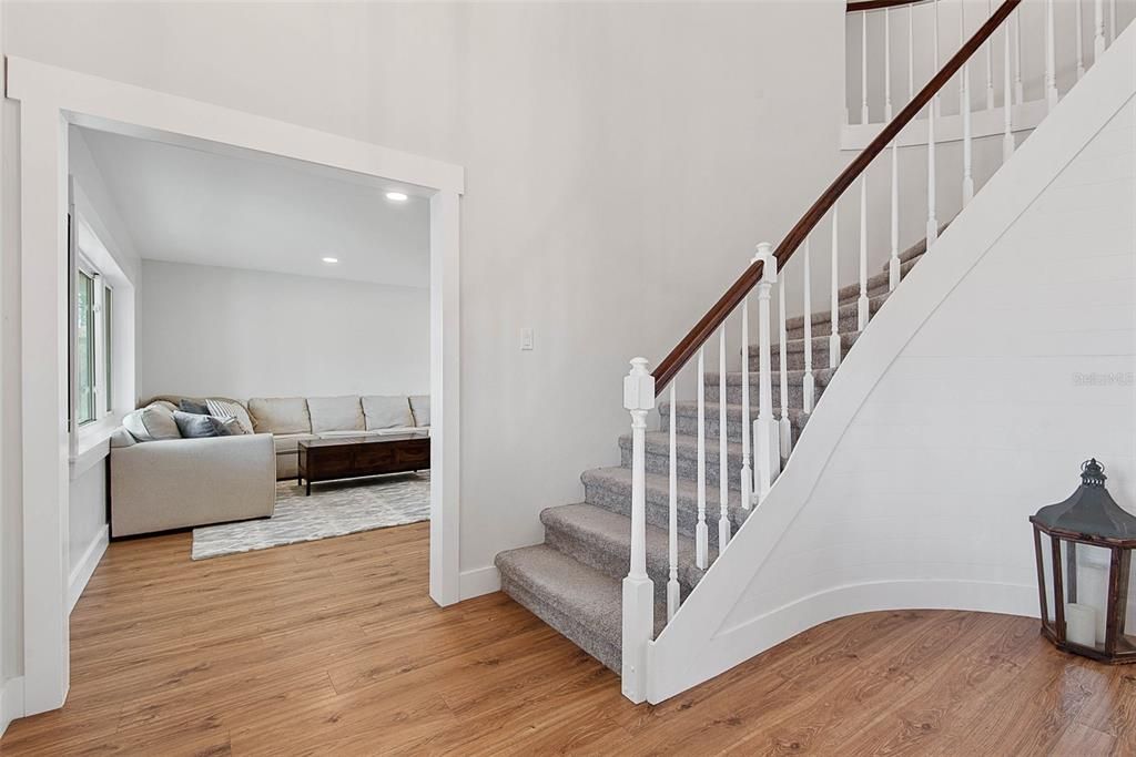 Active With Contract: $799,900 (4 beds, 3 baths, 2984 Square Feet)