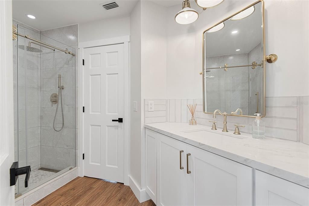 Active With Contract: $799,900 (4 beds, 3 baths, 2984 Square Feet)