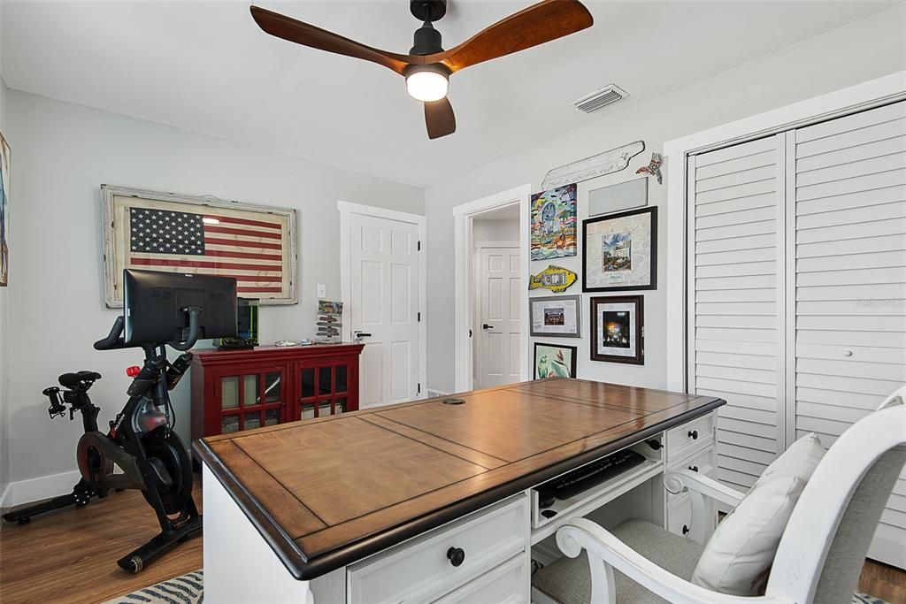 Active With Contract: $799,900 (4 beds, 3 baths, 2984 Square Feet)