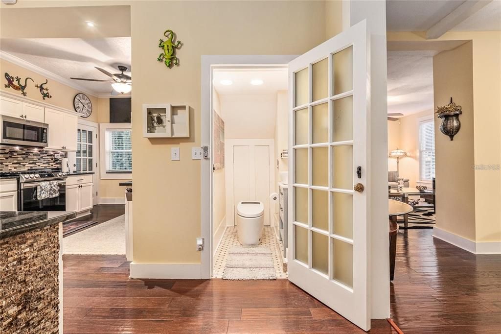 En Venta: $569,000 (2 camas, 2 baños, 2273 Pies cuadrados)