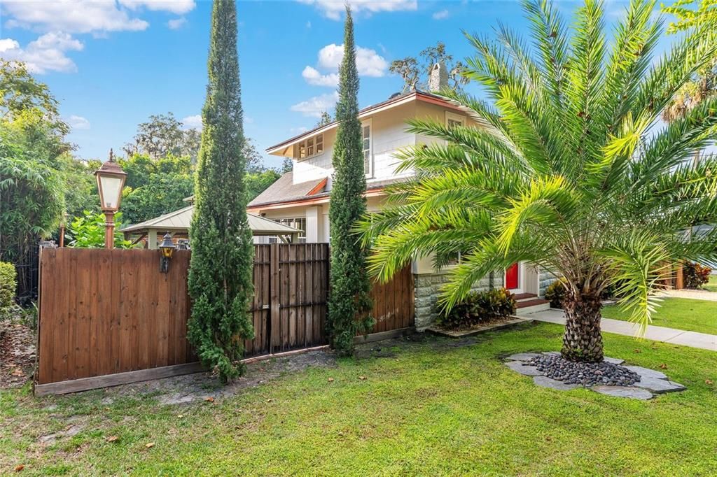 En Venta: $569,000 (2 camas, 2 baños, 2273 Pies cuadrados)