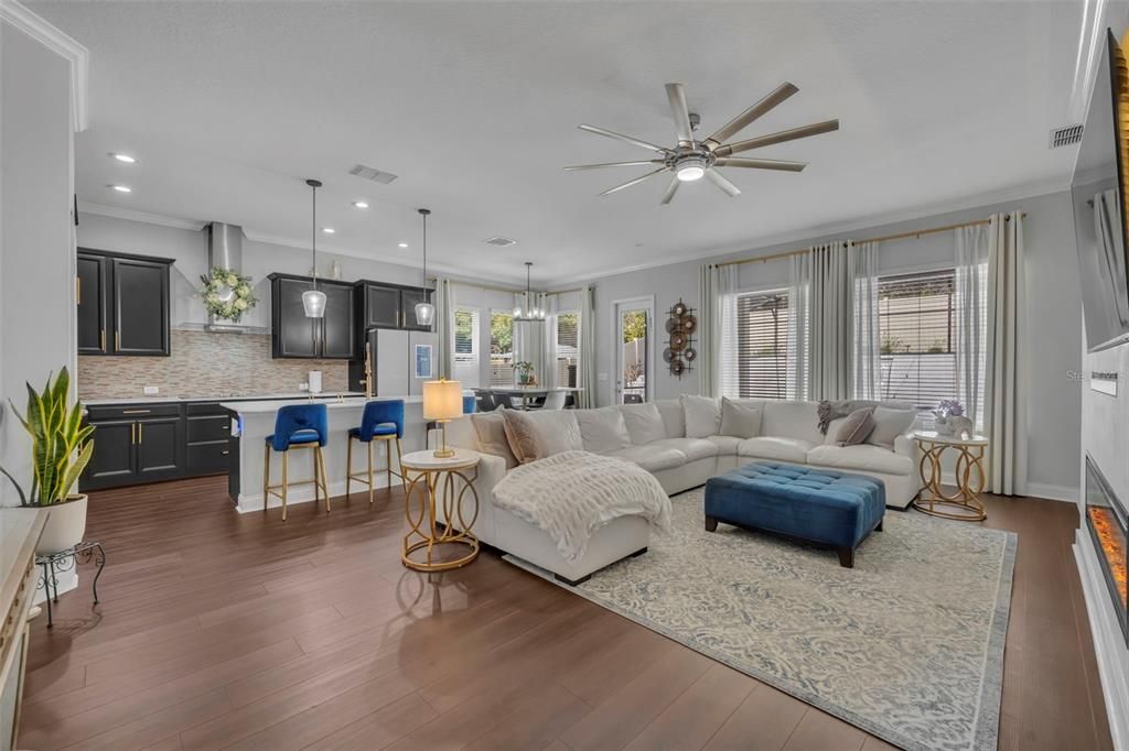 Active With Contract: $725,000 (4 beds, 3 baths, 3032 Square Feet)