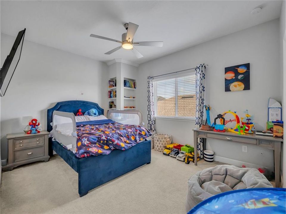 Active With Contract: $725,000 (4 beds, 3 baths, 3032 Square Feet)