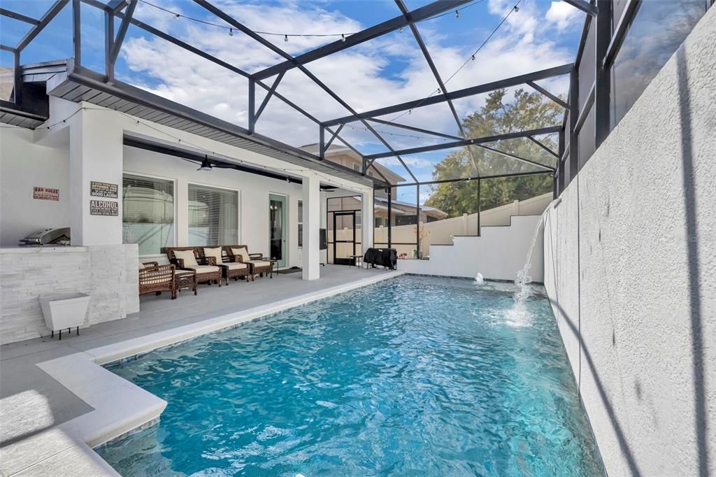 Active With Contract: $725,000 (4 beds, 3 baths, 3032 Square Feet)