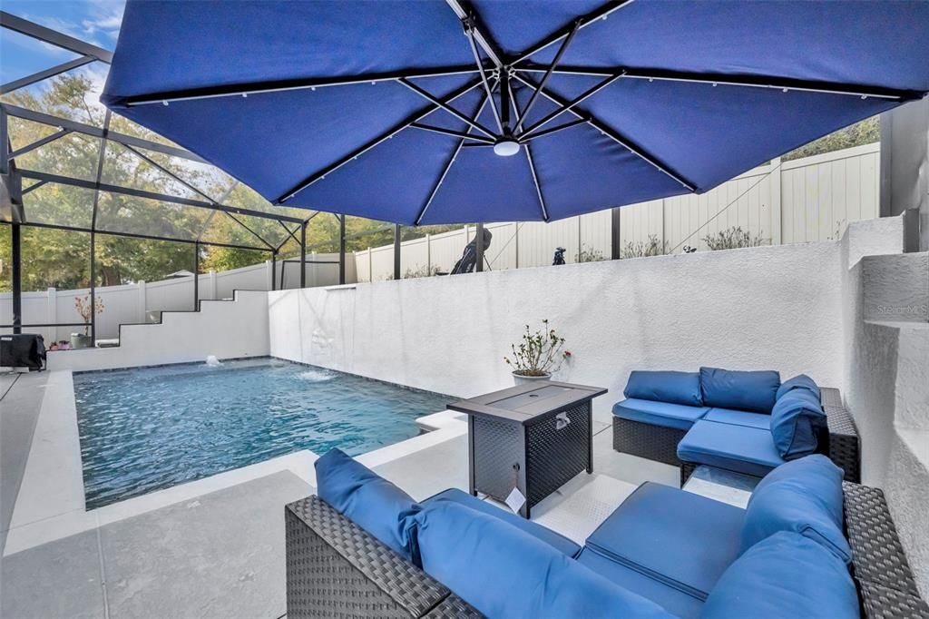 Active With Contract: $725,000 (4 beds, 3 baths, 3032 Square Feet)