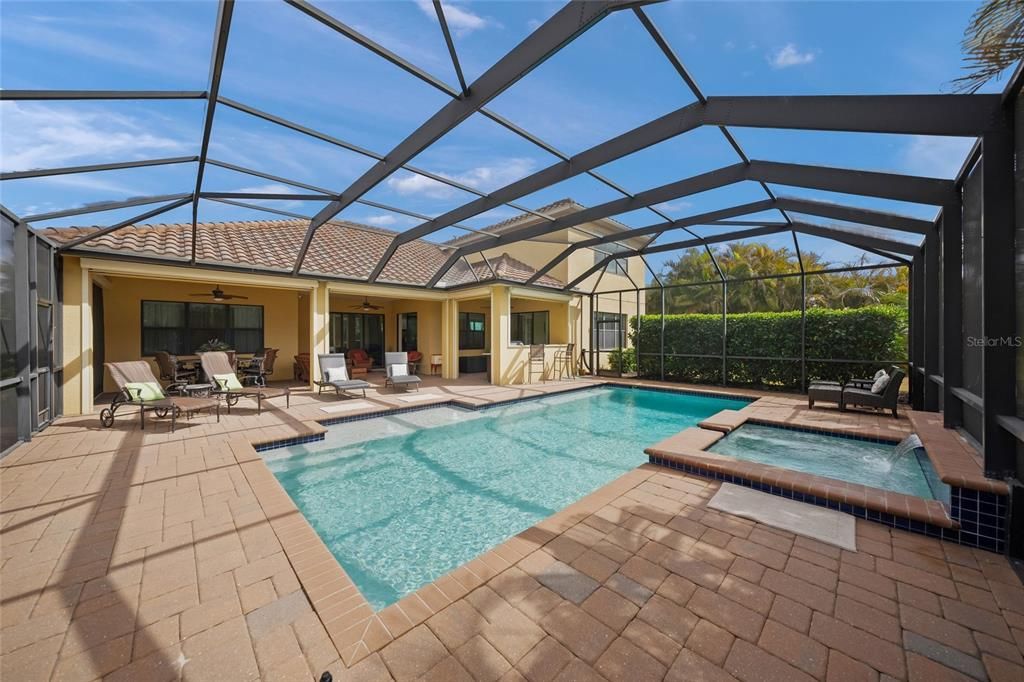 Active With Contract: $995,000 (4 beds, 4 baths, 3438 Square Feet)