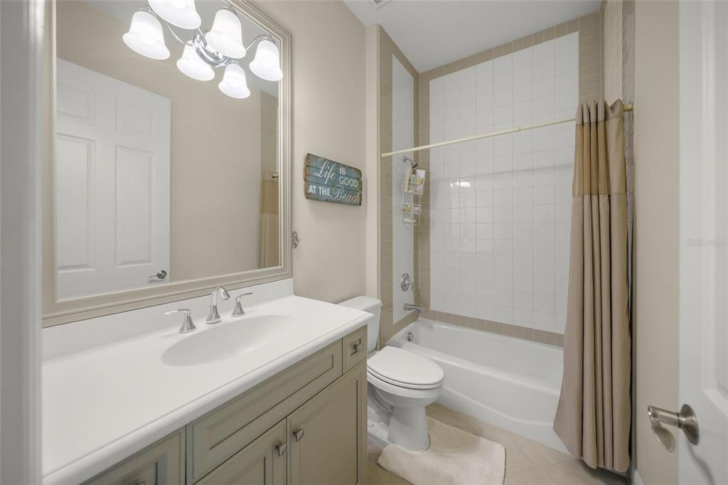 Active With Contract: $995,000 (4 beds, 4 baths, 3438 Square Feet)