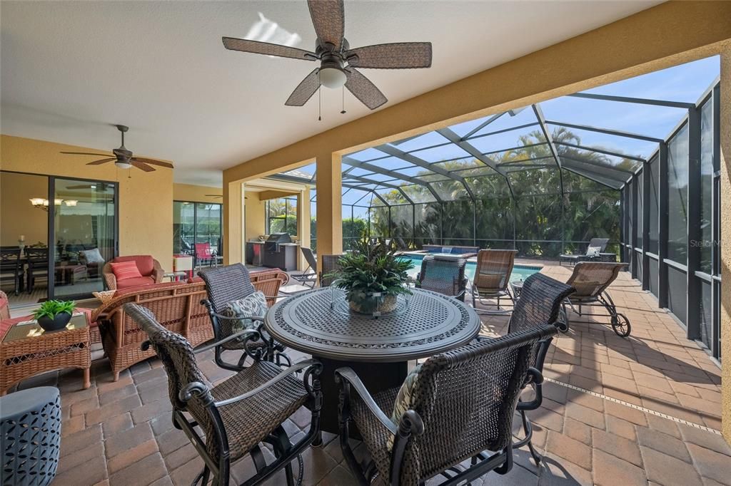 Active With Contract: $995,000 (4 beds, 4 baths, 3438 Square Feet)