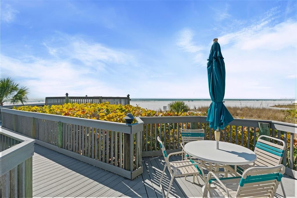 For Sale: $1,150,000 (2 beds, 2 baths, 1498 Square Feet)