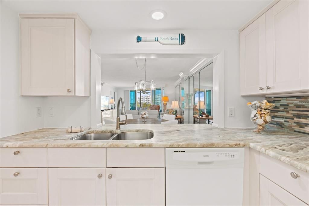 For Sale: $1,150,000 (2 beds, 2 baths, 1498 Square Feet)
