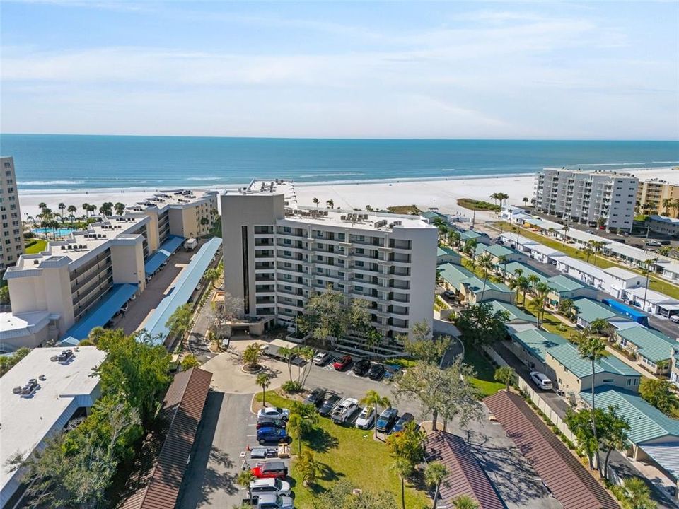 For Sale: $1,150,000 (2 beds, 2 baths, 1498 Square Feet)