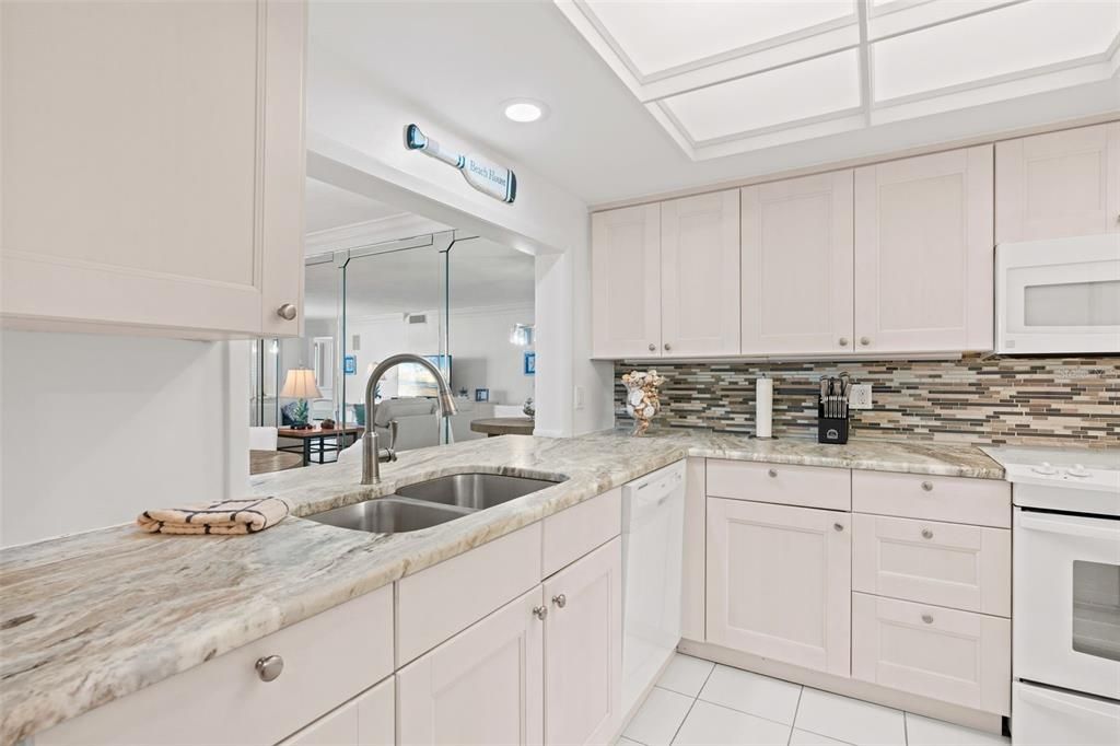 For Sale: $1,150,000 (2 beds, 2 baths, 1498 Square Feet)