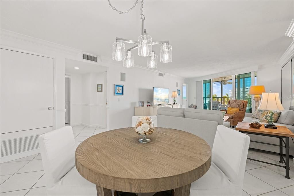 For Sale: $1,150,000 (2 beds, 2 baths, 1498 Square Feet)