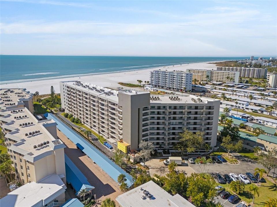 For Sale: $1,150,000 (2 beds, 2 baths, 1498 Square Feet)