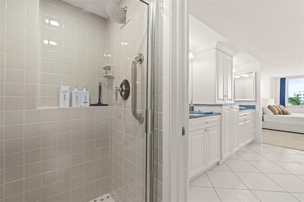 For Sale: $1,150,000 (2 beds, 2 baths, 1498 Square Feet)