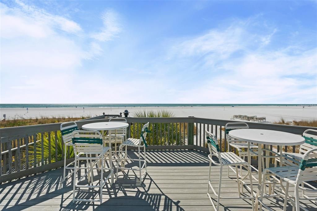 For Sale: $1,150,000 (2 beds, 2 baths, 1498 Square Feet)