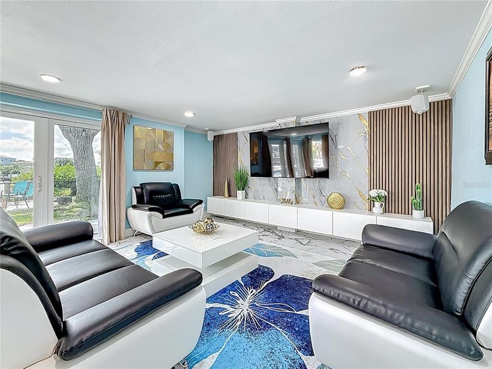 For Rent: $6,900 (3 beds, 2 baths, 2189 Square Feet)