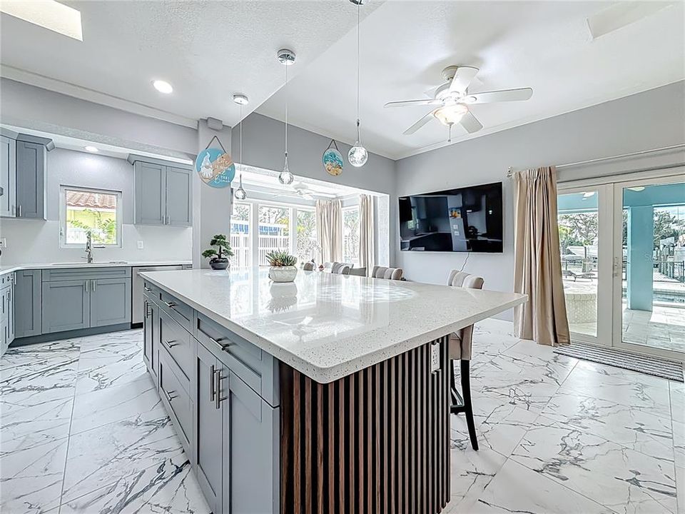 For Rent: $6,900 (3 beds, 2 baths, 2189 Square Feet)