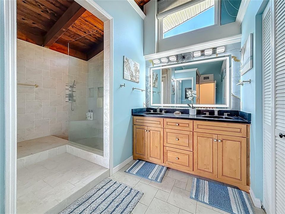 For Rent: $6,900 (3 beds, 2 baths, 2189 Square Feet)