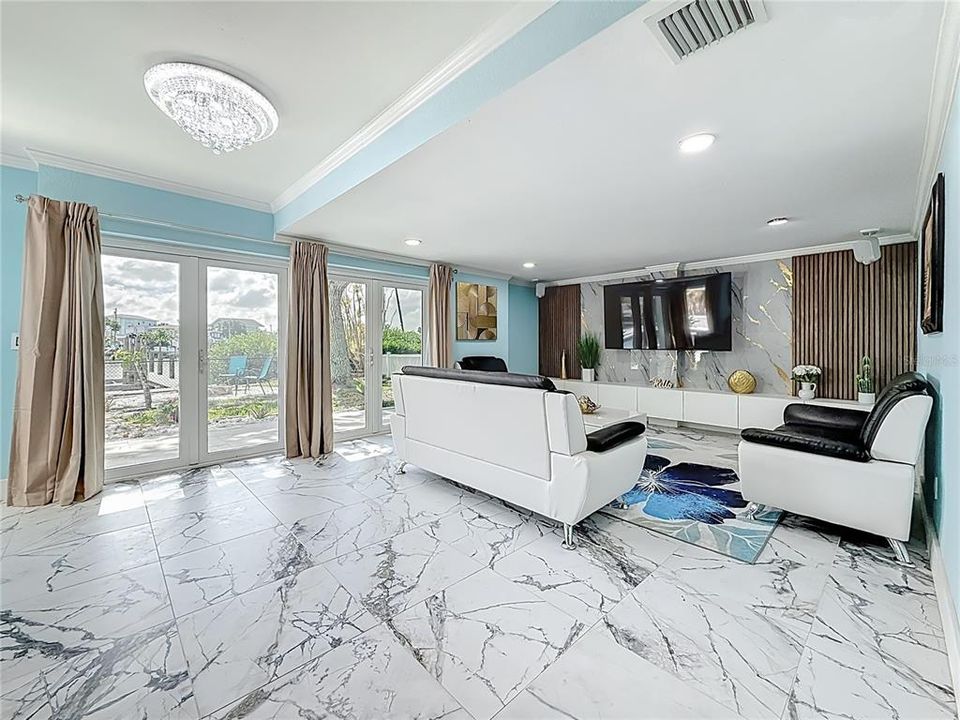 For Rent: $6,900 (3 beds, 2 baths, 2189 Square Feet)