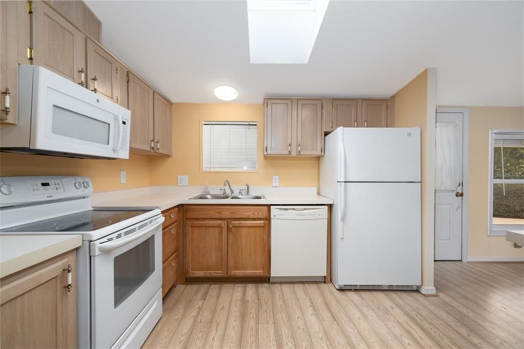 Activo con contrato: $189,000 (2 camas, 2 baños, 1000 Pies cuadrados)