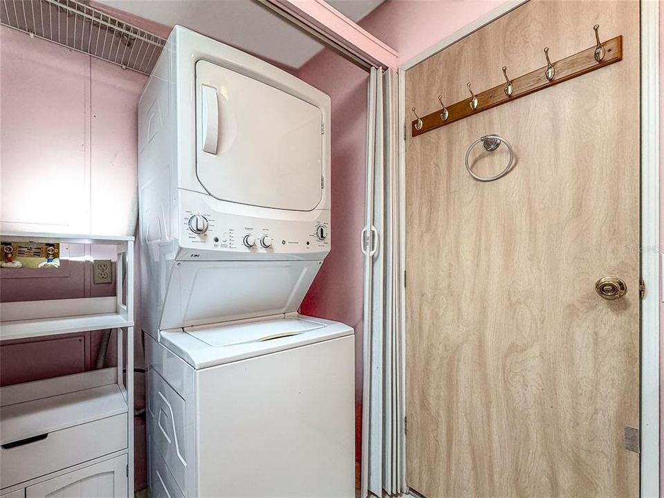 Activo con contrato: $189,000 (2 camas, 2 baños, 1000 Pies cuadrados)