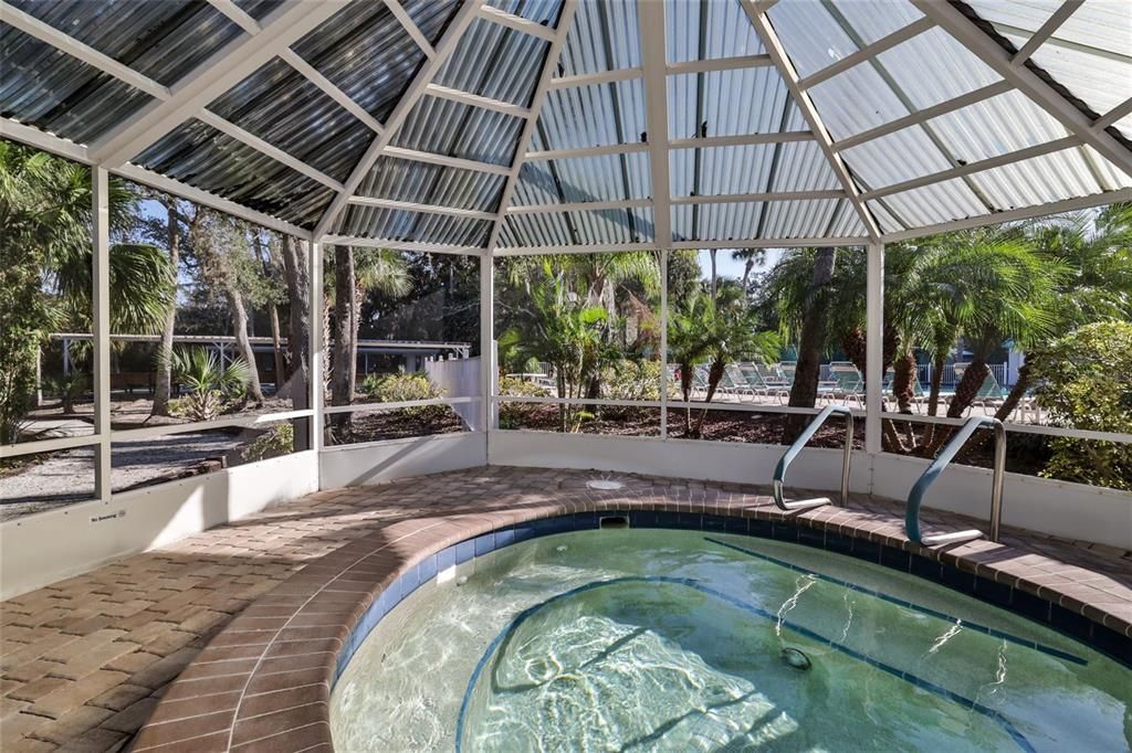 Activo con contrato: $189,000 (2 camas, 2 baños, 1000 Pies cuadrados)