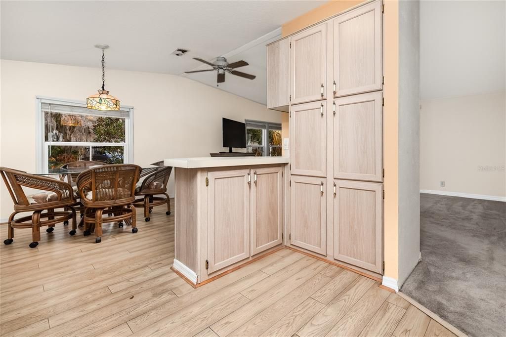 Activo con contrato: $189,000 (2 camas, 2 baños, 1000 Pies cuadrados)