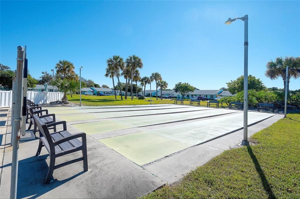 Под контрактом: $120,000 (2 спален, 2 ванн, 1044 Квадратных фут)