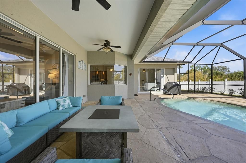 For Sale: $630,000 (4 beds, 2 baths, 2712 Square Feet)