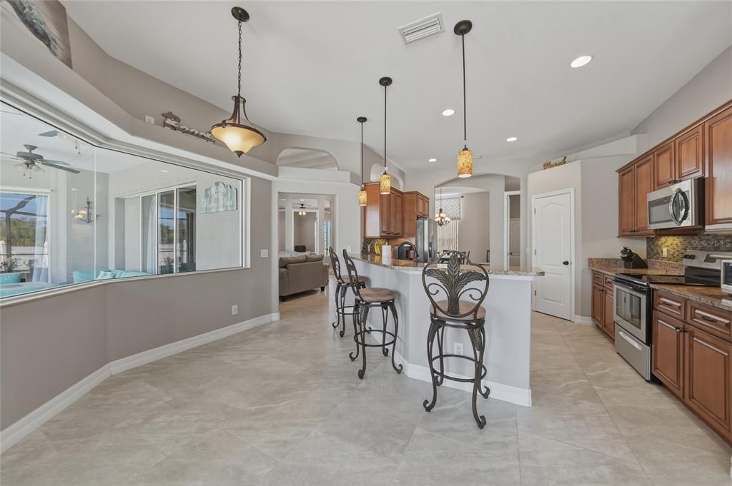 For Sale: $630,000 (4 beds, 2 baths, 2712 Square Feet)