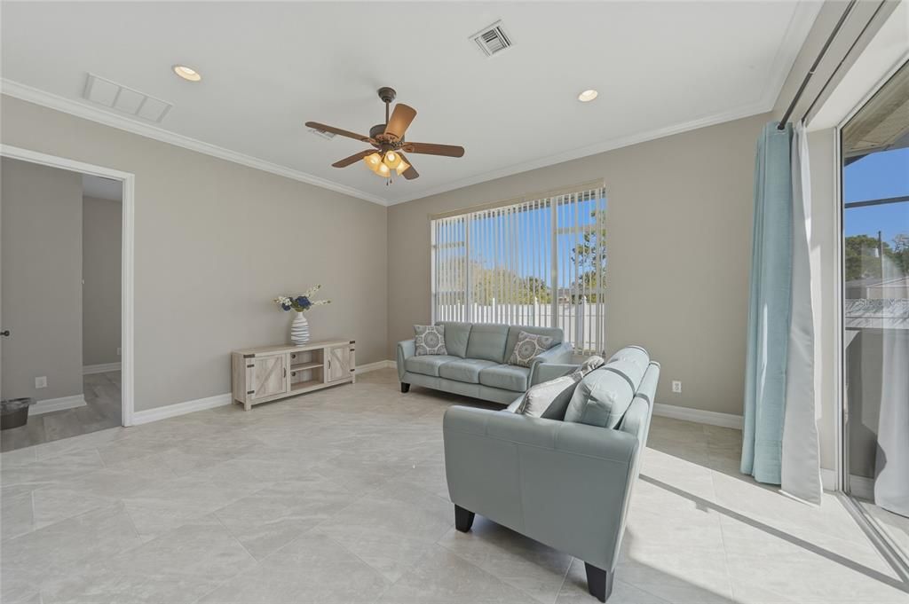 For Sale: $630,000 (4 beds, 2 baths, 2712 Square Feet)