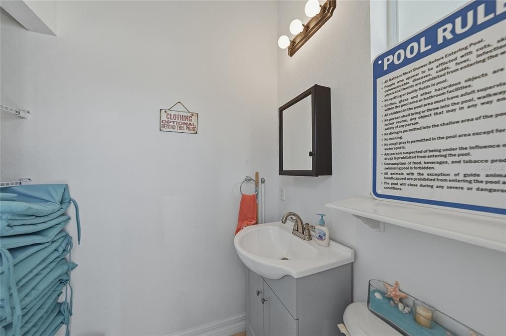 For Sale: $630,000 (4 beds, 2 baths, 2712 Square Feet)
