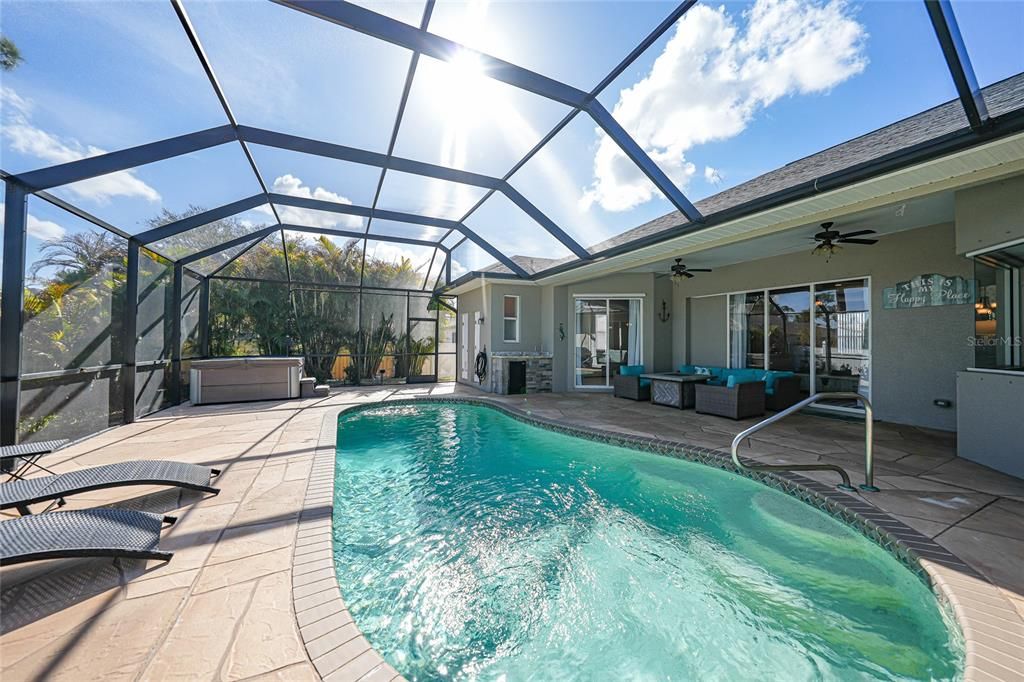 For Sale: $630,000 (4 beds, 2 baths, 2712 Square Feet)