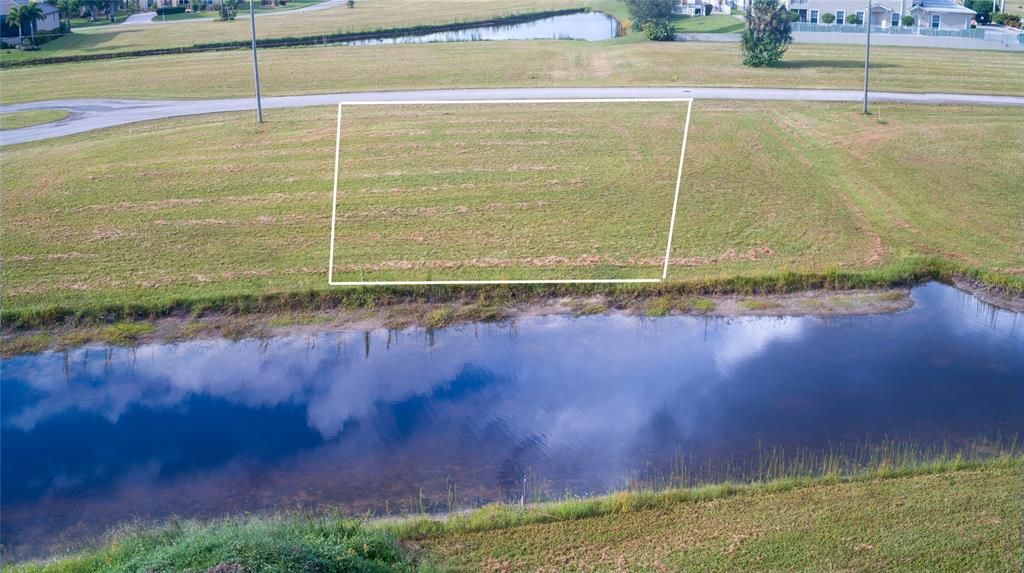 En Venta: $60,900 (0.23 acres)