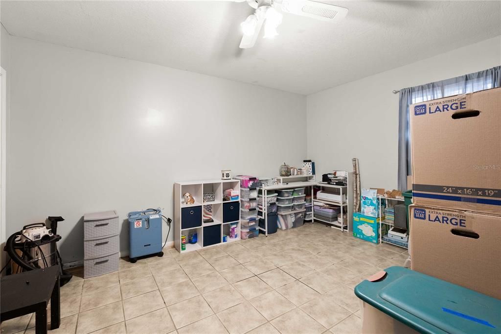 For Sale: $699,000 (3 beds, 2 baths, 1711 Square Feet)