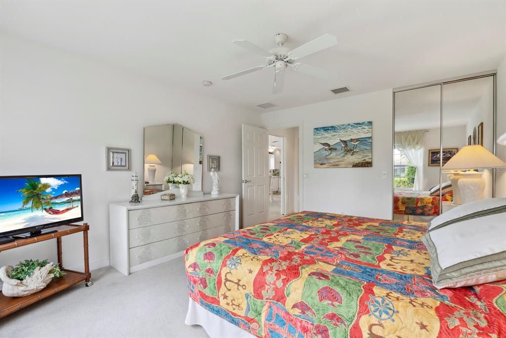 待售: $485,000 (2 贝兹, 2 浴室, 1693 平方英尺)