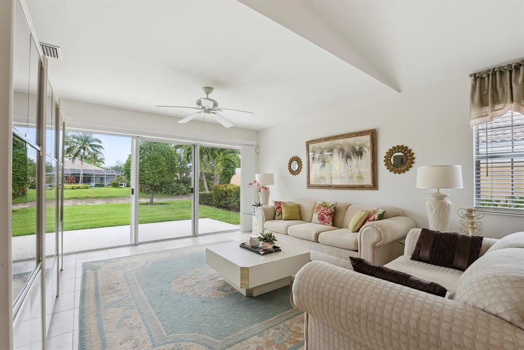 待售: $485,000 (2 贝兹, 2 浴室, 1693 平方英尺)