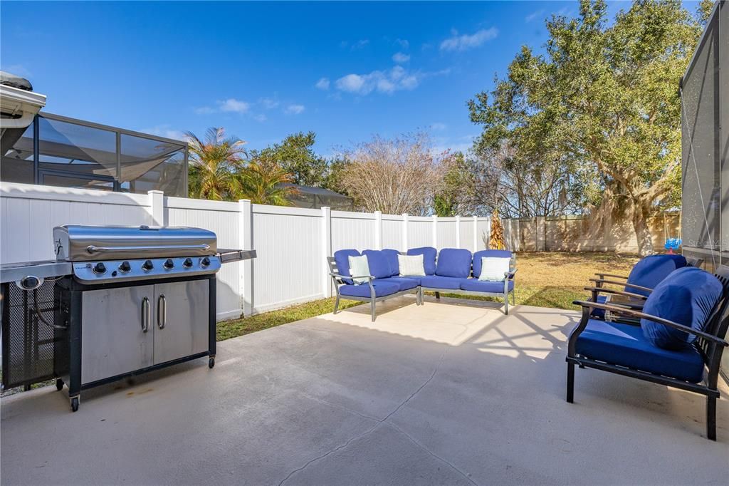 Active With Contract: $539,900 (5 beds, 3 baths, 2813 Square Feet)