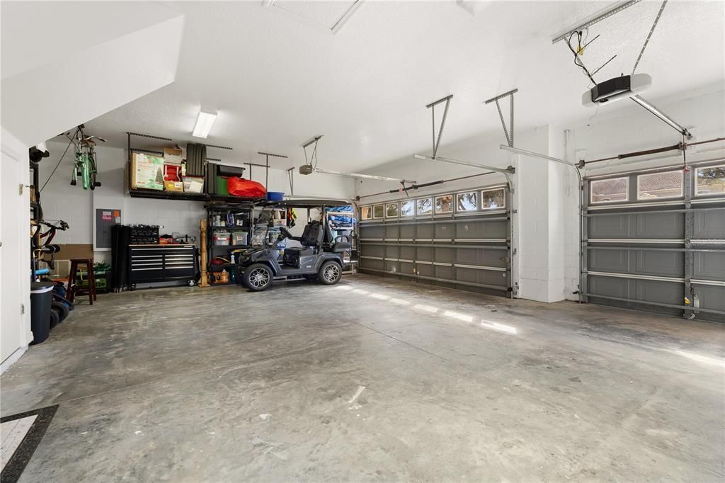 Active With Contract: $539,900 (5 beds, 3 baths, 2813 Square Feet)