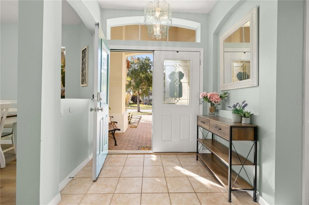 Active With Contract: $539,900 (5 beds, 3 baths, 2813 Square Feet)