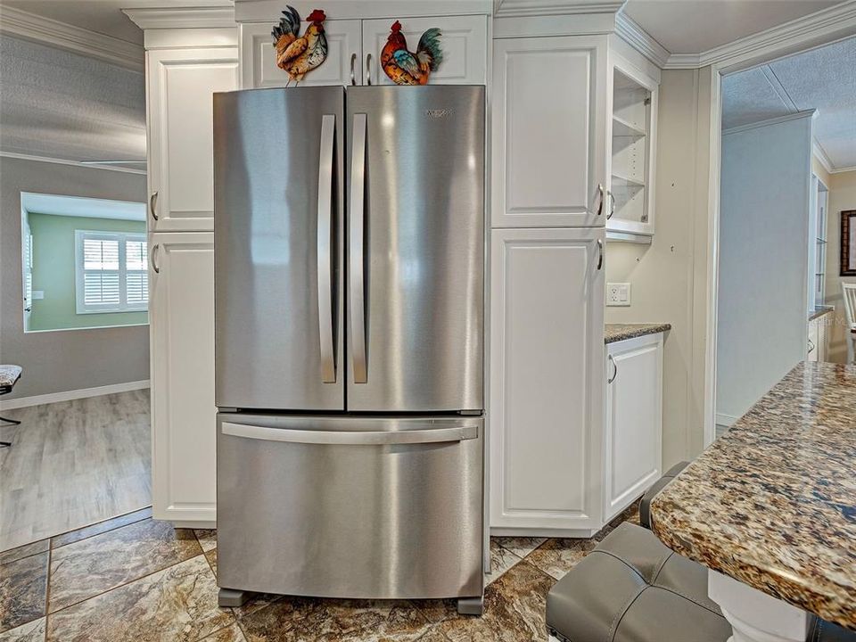 Activo con contrato: $215,000 (2 camas, 2 baños, 1152 Pies cuadrados)