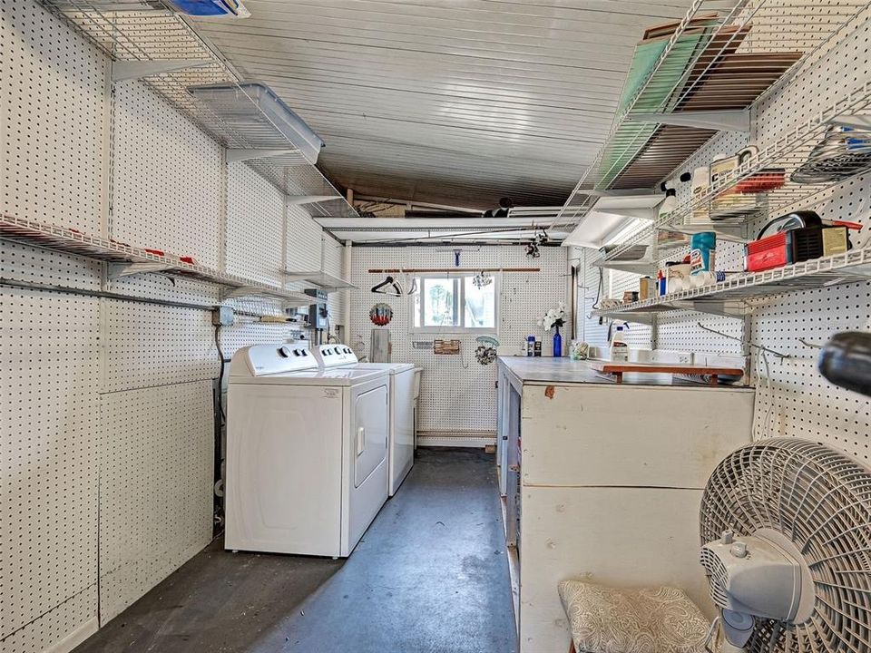 Activo con contrato: $215,000 (2 camas, 2 baños, 1152 Pies cuadrados)