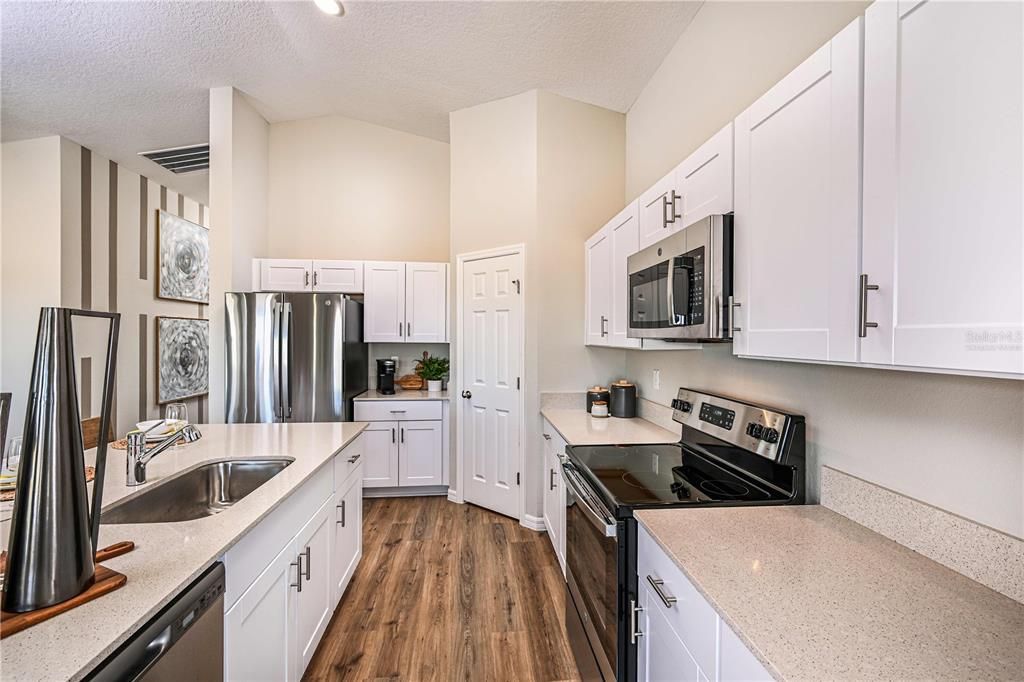 Active With Contract: $409,990 (4 beds, 2 baths, 1850 Square Feet)
