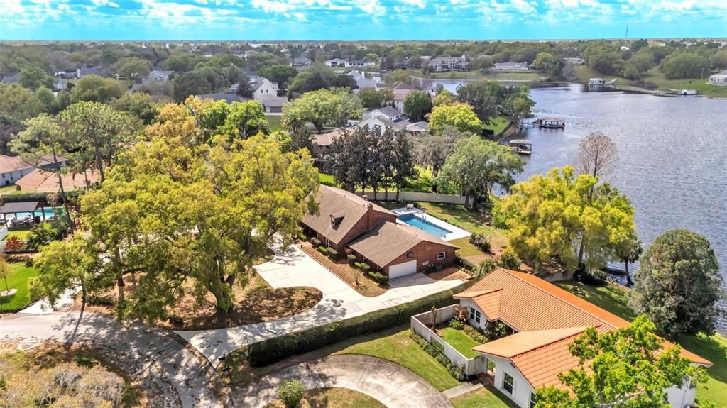 For Sale: $749,000 (5 beds, 3 baths, 3913 Square Feet)